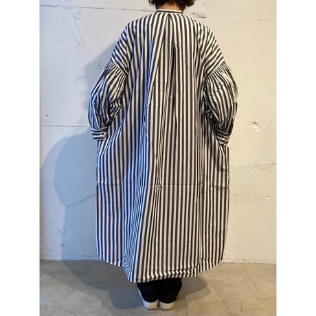UNIVERSAL TISSU バンドカラーシャツワンピース シロ