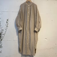 UNIVERSAL TISSU トリプルワッシャーリネン ギャザードレス キナリ