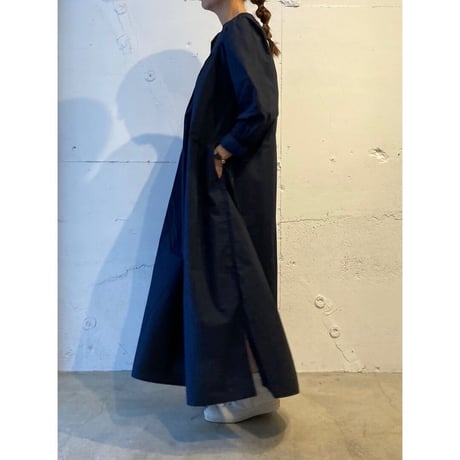 UNIVERSAL TISSU ナチュラルタイプライター クラシックギャザーワンピース ネイビー