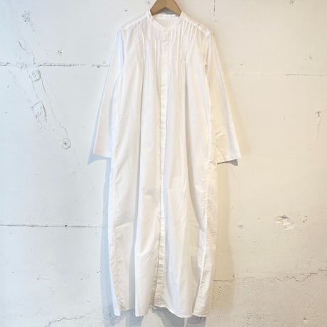 UNIVERSAL TISSU ナチュラルタイプライター ピンタックワンピース シロ