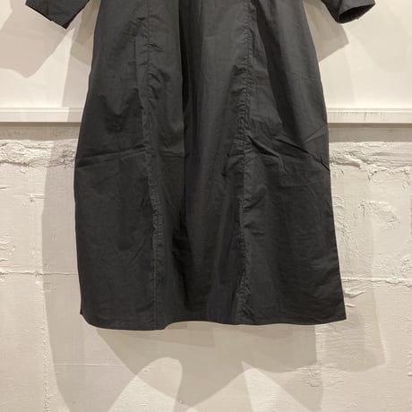 UNIVERSAL TISSU タックスリーブワンピース クロ
