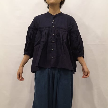 UNIVERSAL TISSU フレンチリネンバンドカラーブラウス クロ