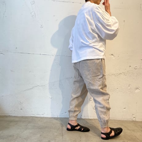 UNIVERSAL SEVEN トリプルワッシャーリネン ジョガーパンツ キナリ