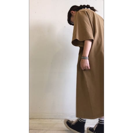 UNIVERSAL SEVEN　Balus天竺 デザインスリーブ ワンピース　カーキ