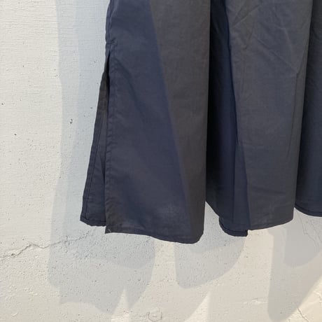 UNIVERSAL TISSU ナチュラルタイプライター クラシックギャザーワンピース ネイビー