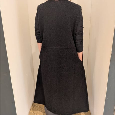 【UNIVERSAL TISSU】ボアW/ZIPベスト　BLACK