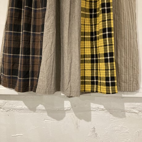 NATURAL LAUNDRY パネル シャーリングスカート ブラウン
