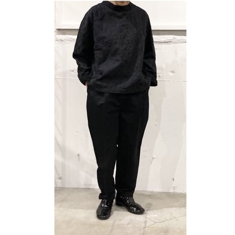 grin witeberry刺繍プルオーバー ブラック