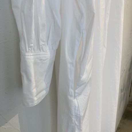 UNIVERSAL TISSU ナチュラルタイプライター クラシックギャザーワンピース シロ