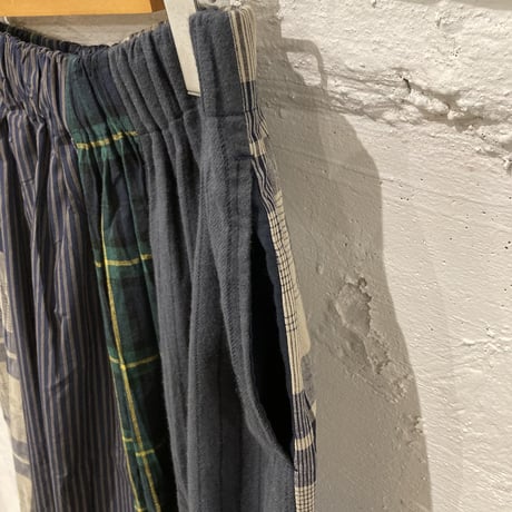 NATURAL LAUNDRY パネル シャーリングスカート ネイビー