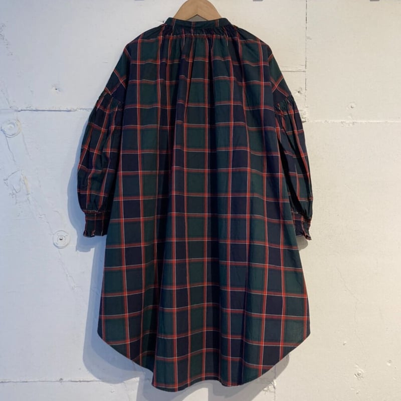 UNIVERSAL TISSU トリプルシャーリング バンドカラーブラウス ブラックウォッチ ... UNIVERSAL TISSU タイプライター＆チェック バンドカラーブラウス