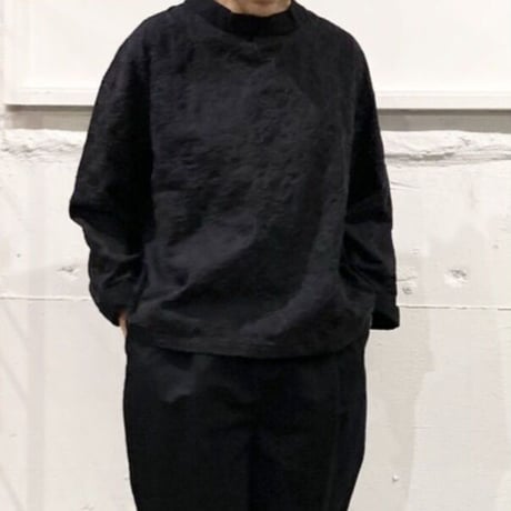 grin witeberry刺繍プルオーバー ブラック