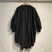 UNIVERSAL TISSU トリプルシャーリング バンドカラーブラウス クロ