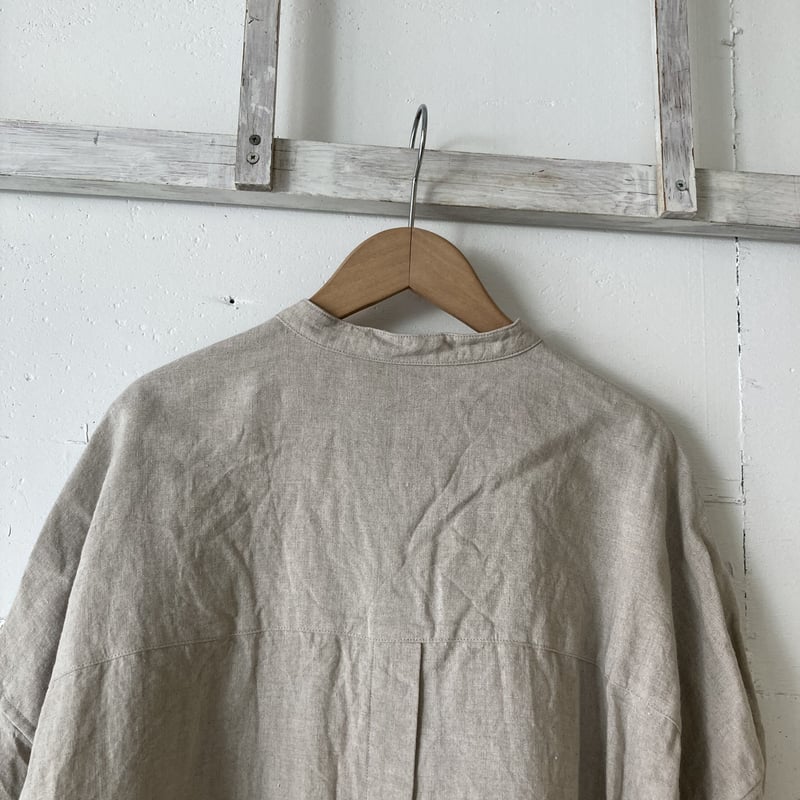 UNIVERSAL TISSU トリプルワッシャーリネン バンドカラーシャツ キナリ