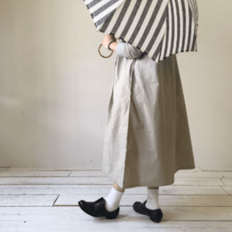 SUR MER 日傘　麻刺繍 輪っか水玉 ブラック（麻100％  (刺繍糸 綿100％)）