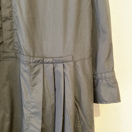 UNIVERSAL TISSU ホスピタル ロングスリーブワンピース クロ