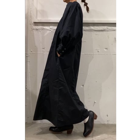 UNIVERSAL TISSU タックスリーブワンピース クロ