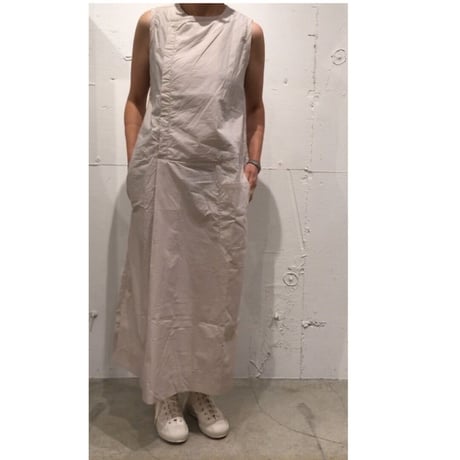 UNIVERSAL TISSU ナチュラルタイプライター3Dワンピース グレージュ