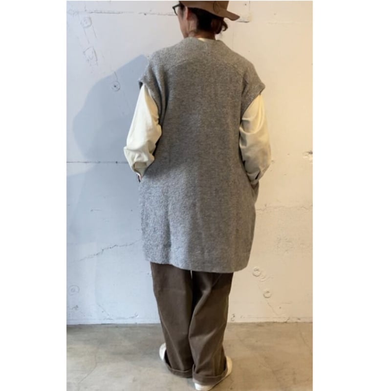 grin シープパイルボアロングベスト TOPグレー(ピン付き) | un de plus