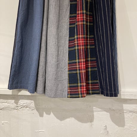 NATURAL LAUNDRY パネル シャーリングスカート グレー×ブルー