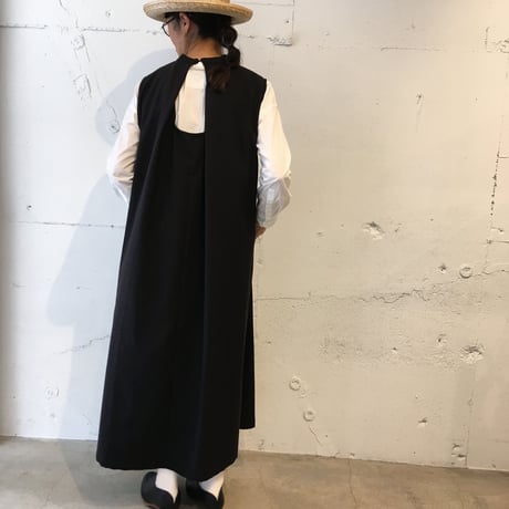 GALERIE TISSU リプリープリネン混モックネックワンピース クロ
