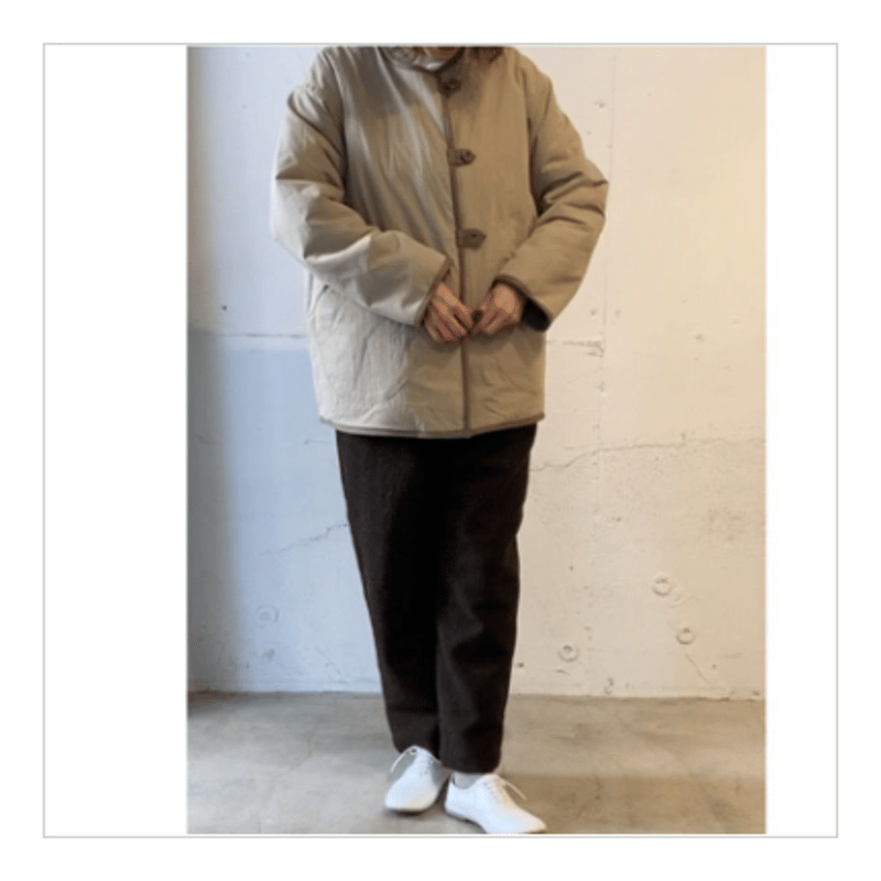 NATURAL LAUNDRY ボアリバーシブルジャケット オフxベージュ | un de plus