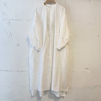 UNIVERSAL TISSU フレンチリネン シャツドレス オフ