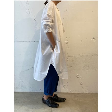 UNIVERSAL TISSU ナチュラルタイプライター バンドカラーロングシャツ ベージュ