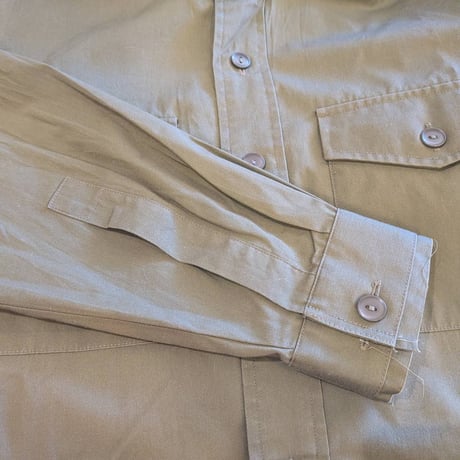 【REHERSALL】タックフリルフィールドシャツ　KHAKI