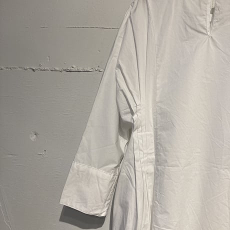 UNIVERSAL TISSU シェルボタンワンピース 白