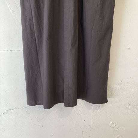 NATURALLAUNDRY スモッグタックワンピース チャコール