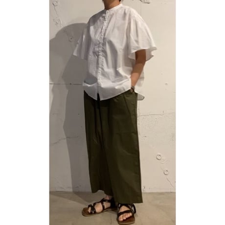 ナチュラルタイプライター タックスリーブブラウス クロ