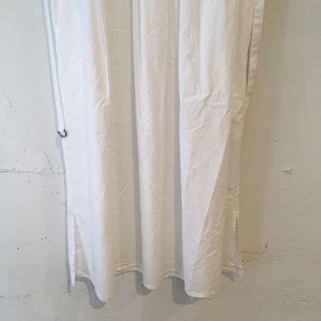 UNIVERSAL TISSU　クラシック天竺 タックワンピース　白