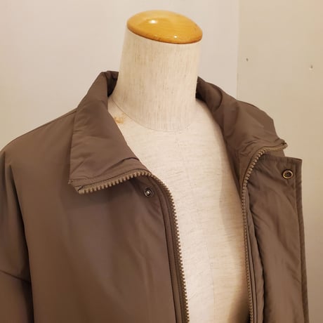 【UNIVERSAL TISSU】ナイロンキルティングコート