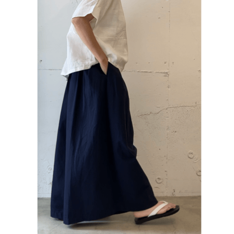 UNIVERSAL SEVEN コットンラミーツイル キュロット ネイビー