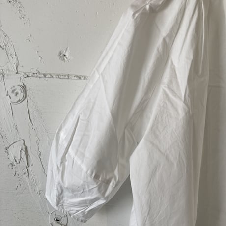 UNIVERSAL TISSU ボウタイブラウス シロ