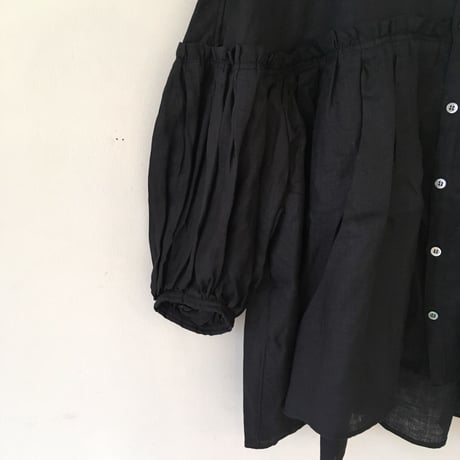 UNIVERSAL TISSU フレンチリネンバンドカラーブラウス クロ