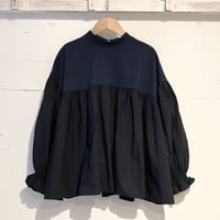 UNIVERSAL SEVEN USAコットン パネルギャザープルオーバー ネイビー