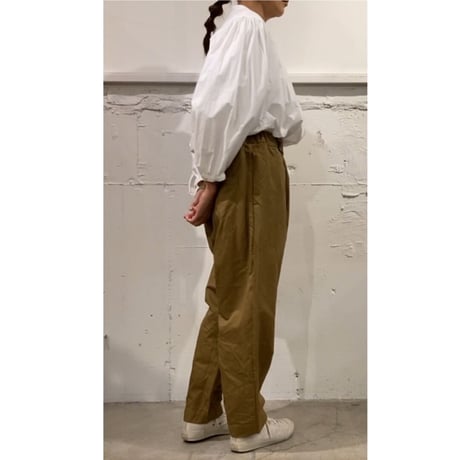GALERIE TISSU コーデュロイ イージーセーラーパンツ カーキ