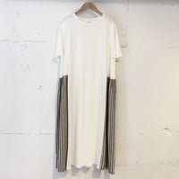 NATURAL LAUNDRY 脇ギャザーパネルワンピース オフ白