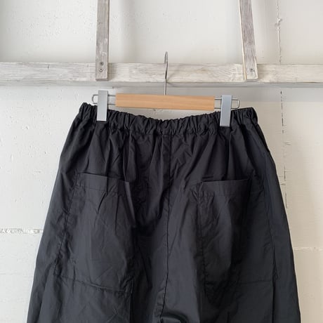 UNIVERSAL TISSU タックイージーパンツ クロ