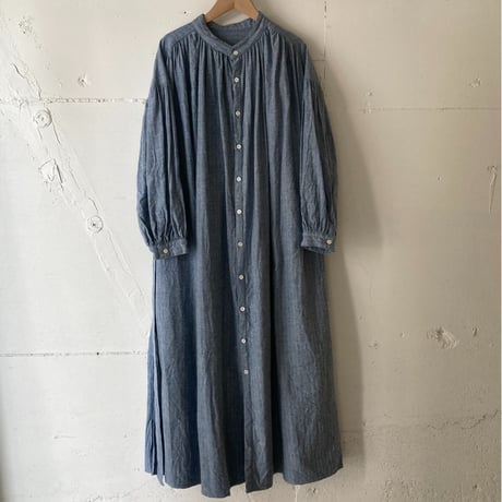 UNIVERSAL TISSU ソフトデニムへリンボン ギャザーシャツドレス ライトブルー