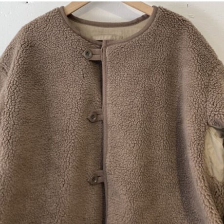 NATURAL LAUNDRY ボアリバーシブルジャケット　ベージュ×モカ