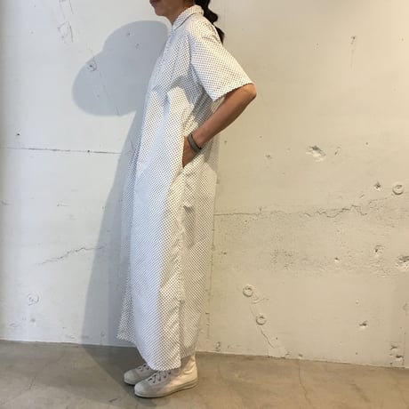 NATURAL LAUNDRY ブロード ロングシャツワンピース オフ×黒ドット