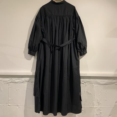 UNIVERSAL TISSU クラシックギャザーシャツドレス クロ