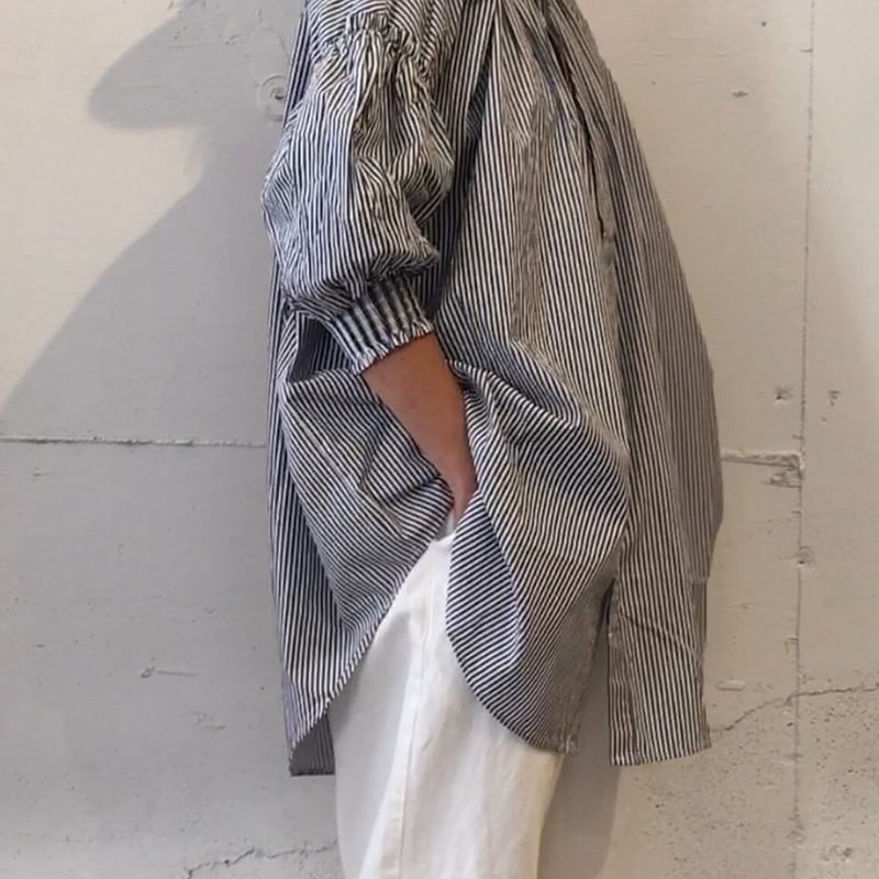 NIVERSAL TISSU トリプルシャーリング バンドカラーブラウス シロ | un