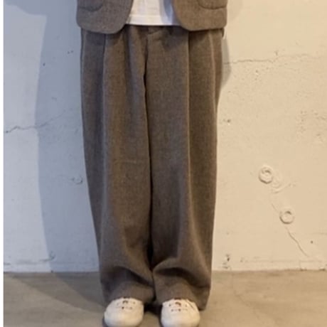 TISSU オリジナルウールへリンボン タックパンツ size3 クロへリンボン