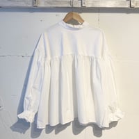 UNIVERSAL SEVEN USAコットン パネルギャザープルオーバー シロ