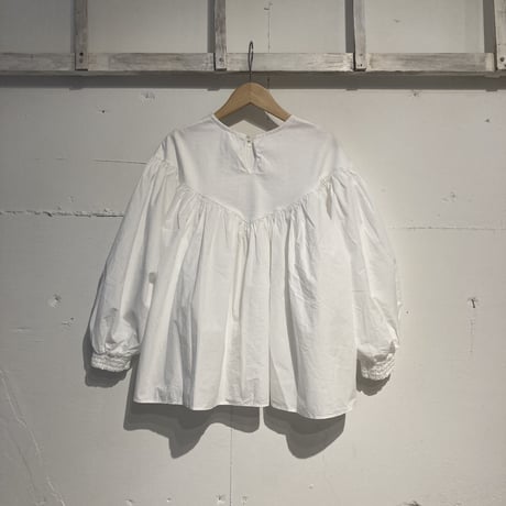 UNIVERSAL SEVEN USAコットン クラシックギャザープルオーバー シロ