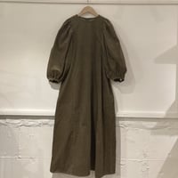 GALERIE TISSU リサイクルコーデュロイ ギャザースリーブワンピース カーキ